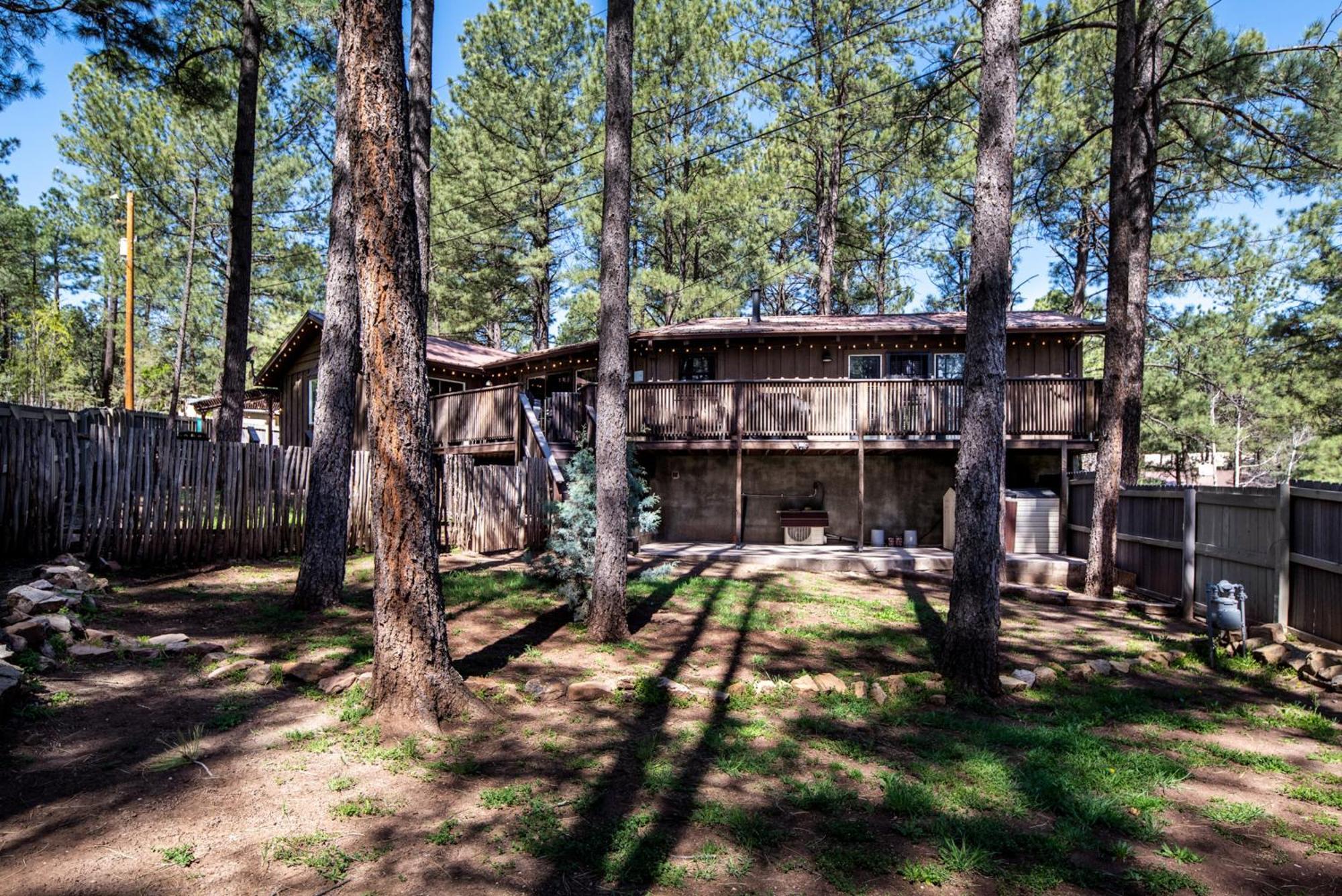 Rustic Pines Retreat Ruidoso Quarto foto